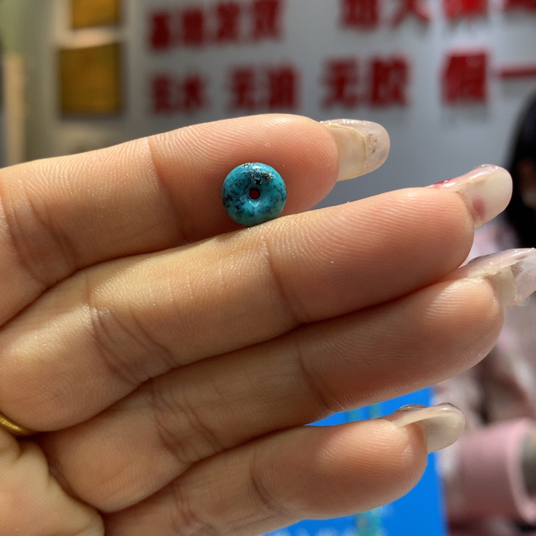 绿松石配饰未镶嵌