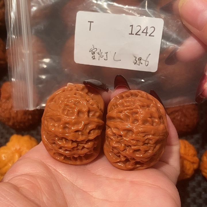 文玩核桃吊坠宫灯39.6