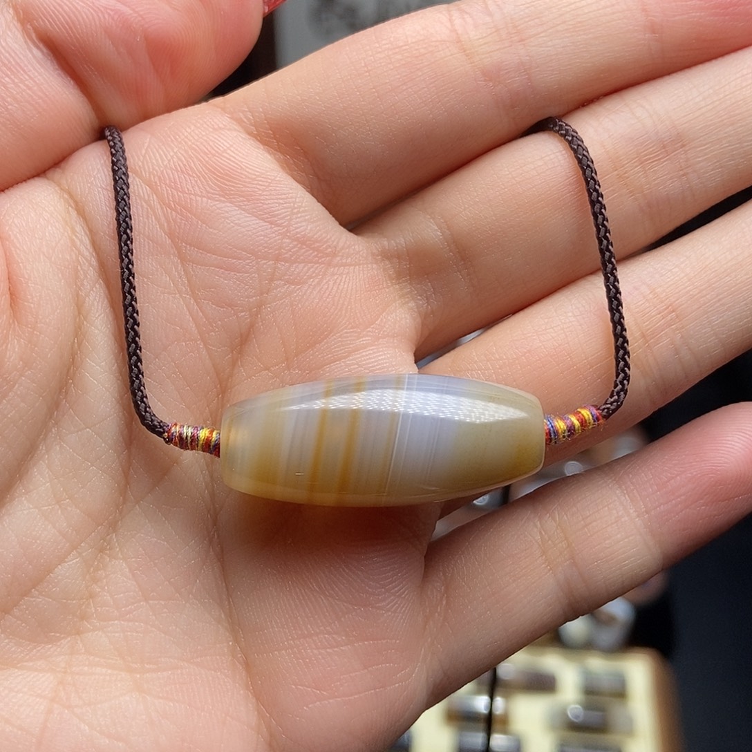 玛瑙/玉髓未镶嵌吊坠(赠链)