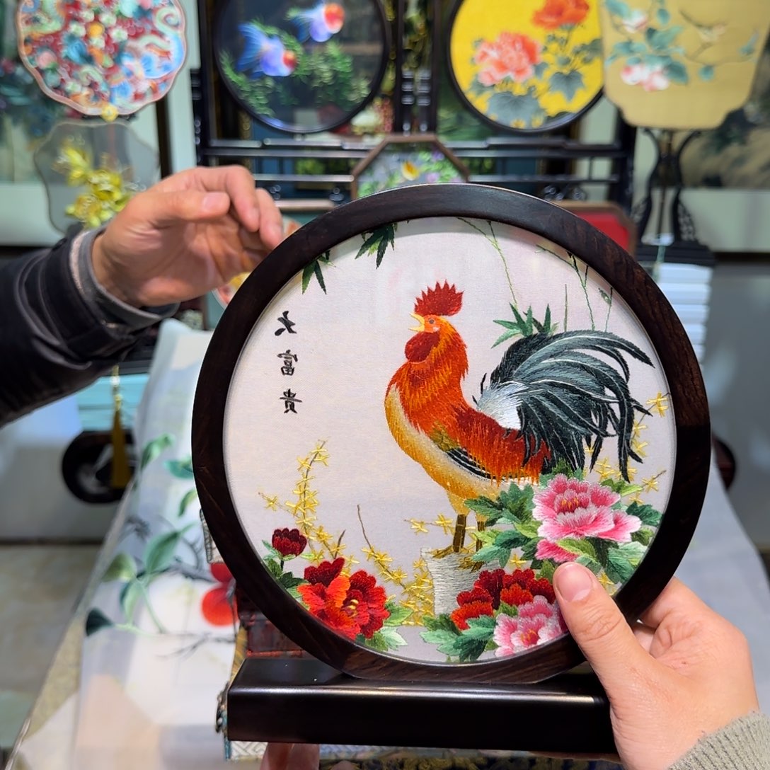 刺绣刺绣工艺精湛