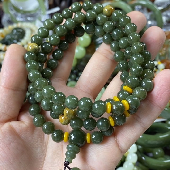 透闪石质玉108粒未镶嵌