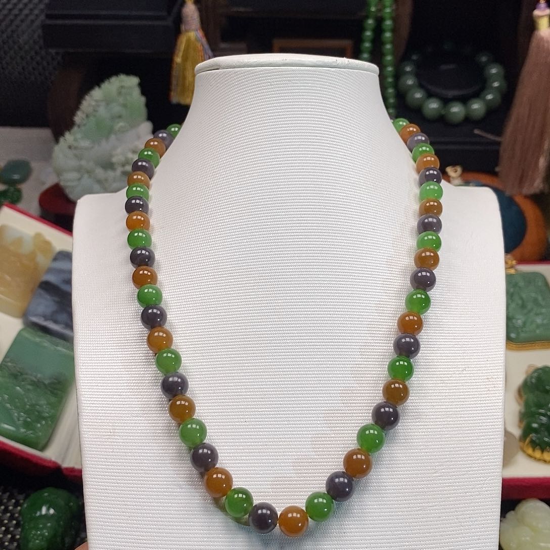 和田玉颈饰未镶嵌