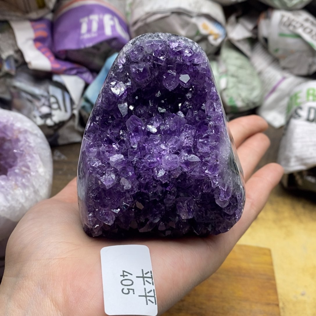 紫晶乌拉圭未镶嵌