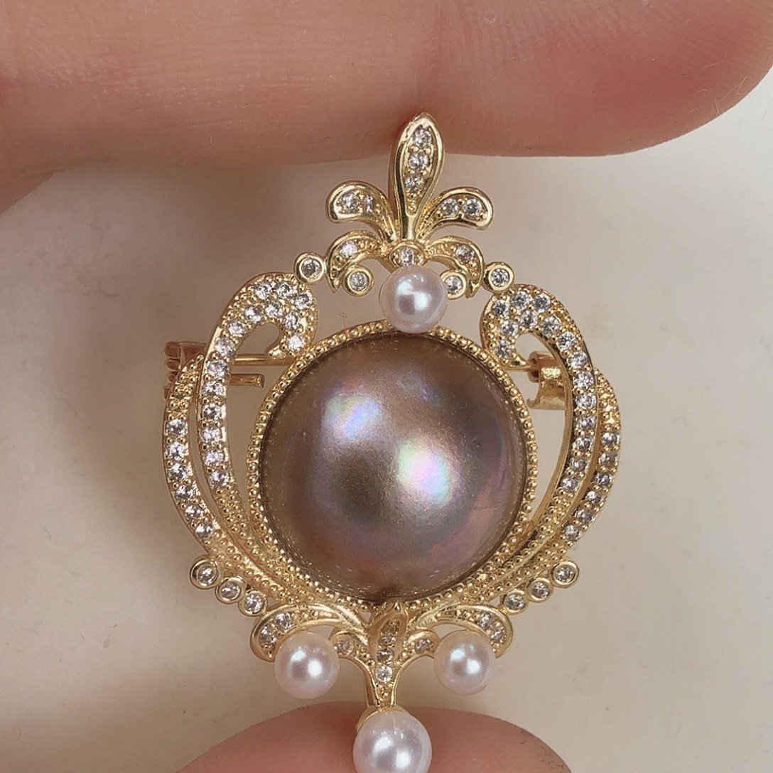 颈饰拼合珍珠（马贝珠）未镶嵌