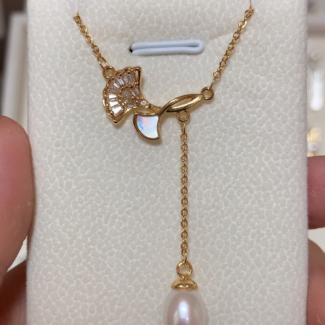 淡水珍珠颈饰合金