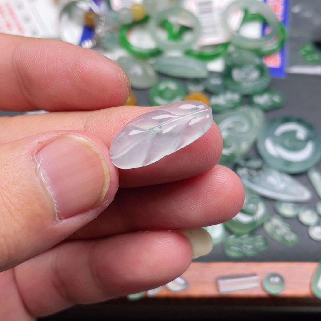 翡翠颈饰未镶嵌缅甸翡翠