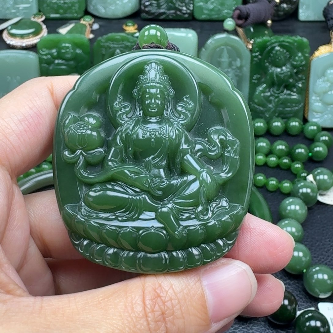 和田玉未镶嵌颈饰