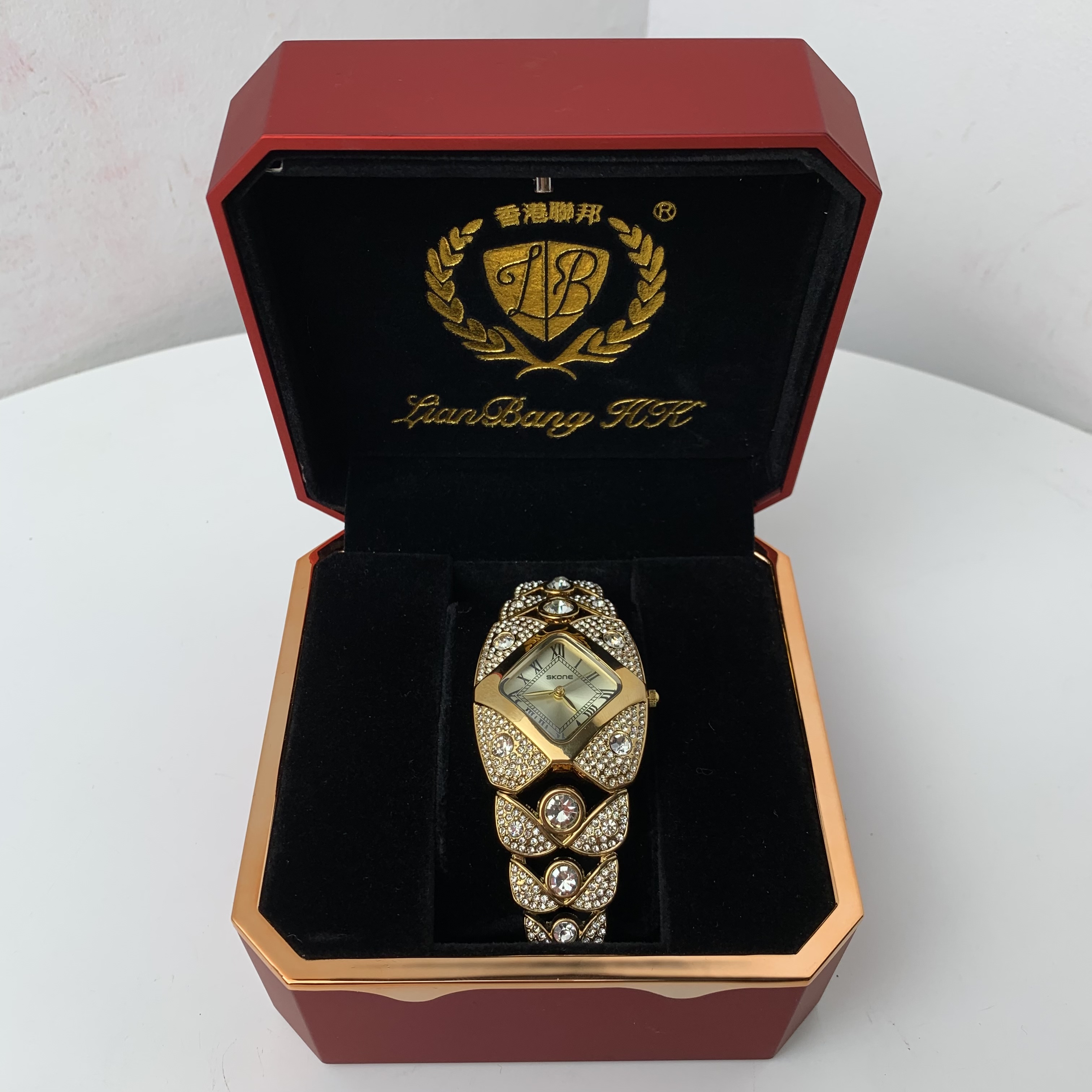 5282 【赠调表器】时尚轻奢女士手表