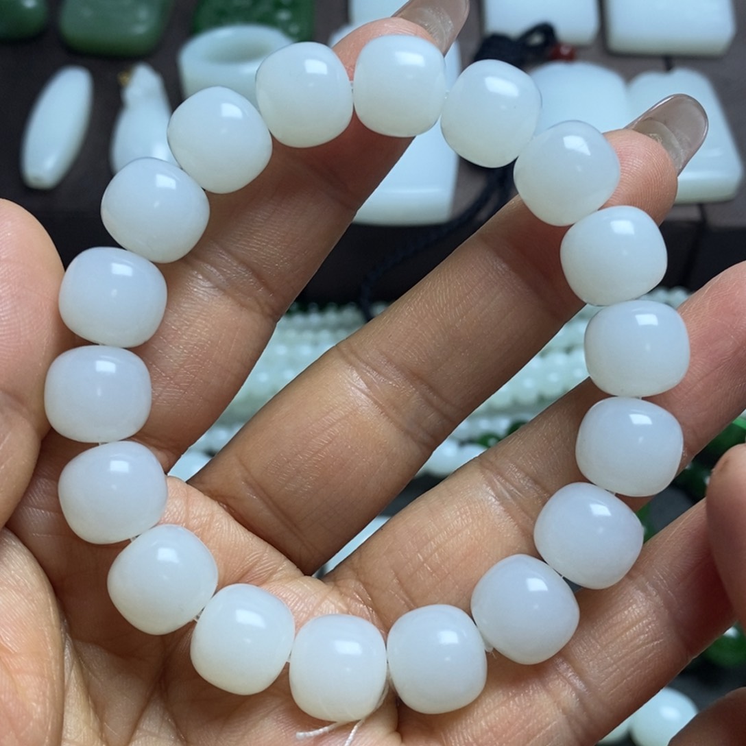 和田玉手链未镶嵌