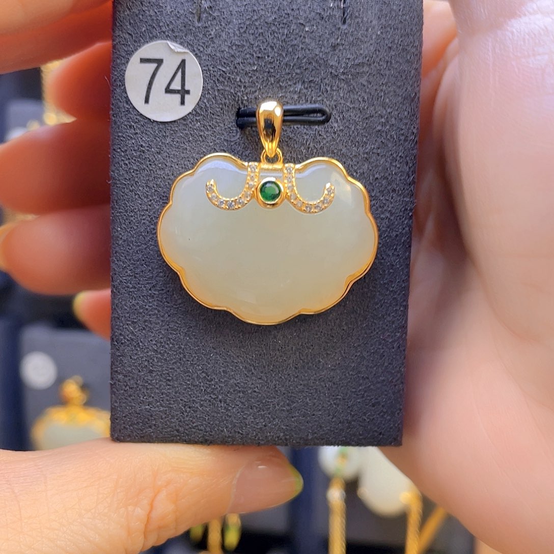 和田玉颈饰银S925镀金镶嵌