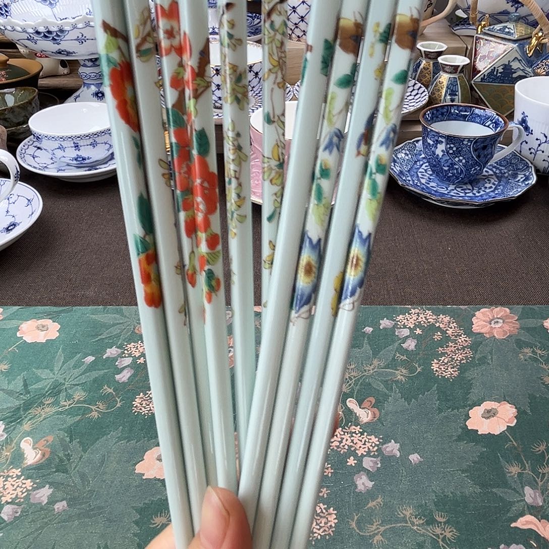 瓷片高铁土豆啃的啃馍馍