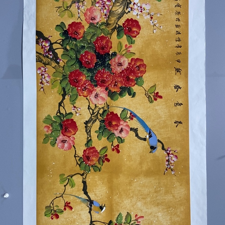 手绘作品等多种形式进行