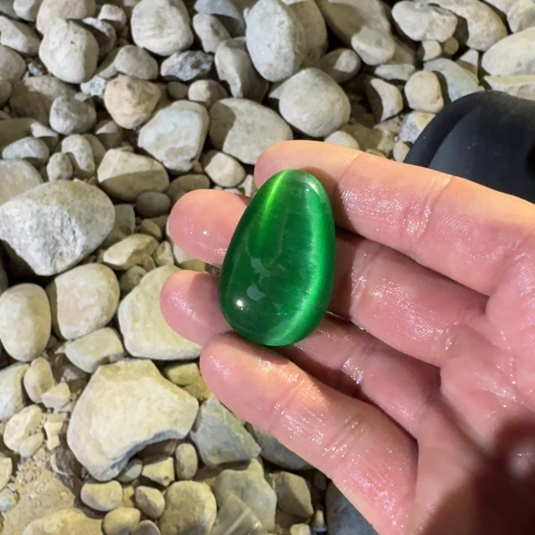 精品无镶嵌小吊坠