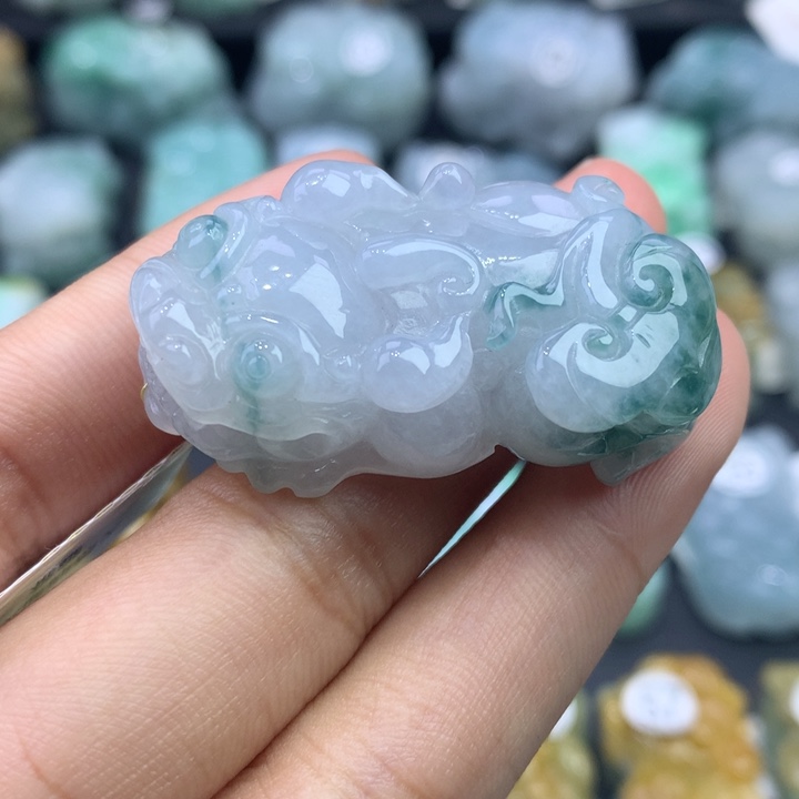 翡翠颈饰未镶嵌天然缅甸翡翠