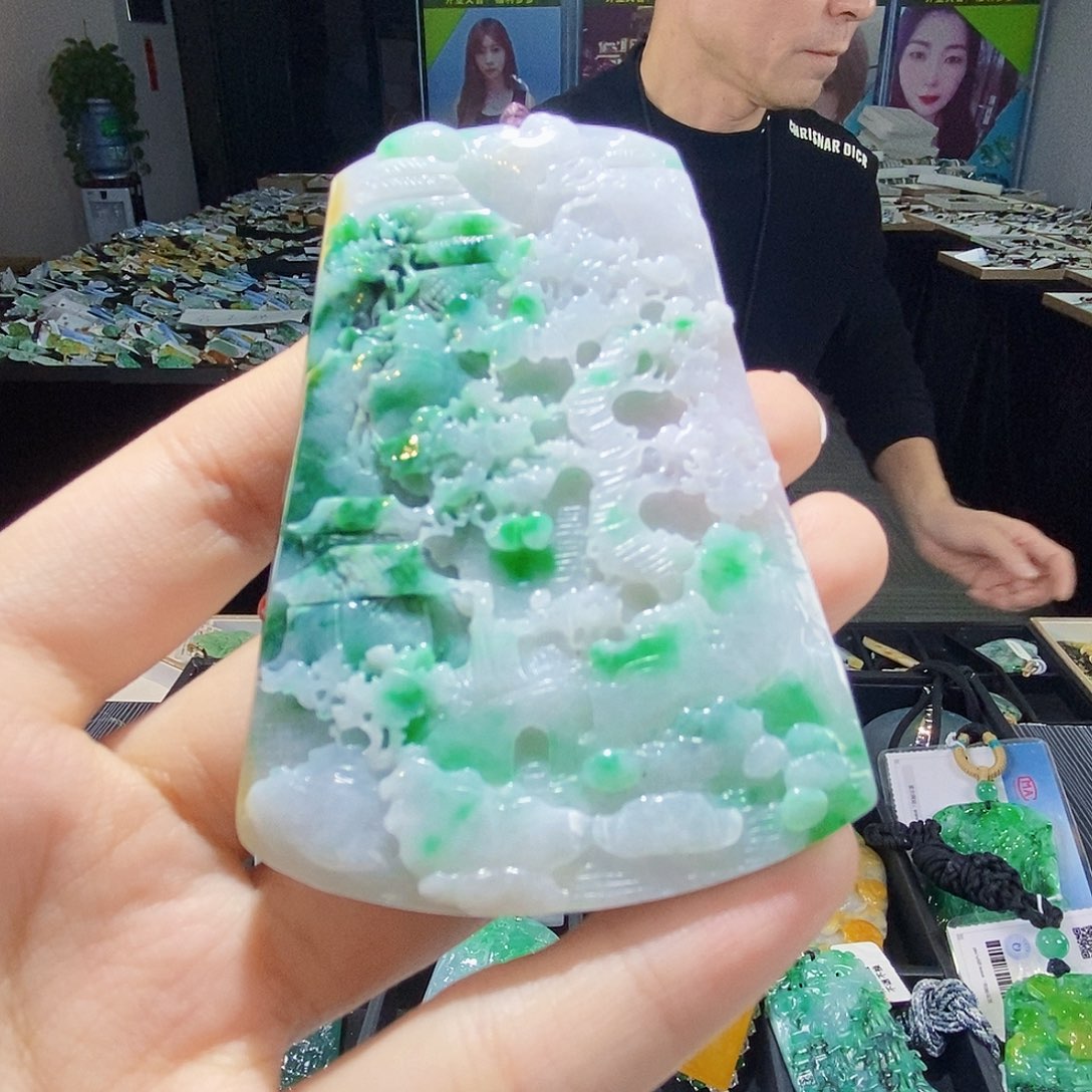 颈饰未镶嵌翡翠翡翠