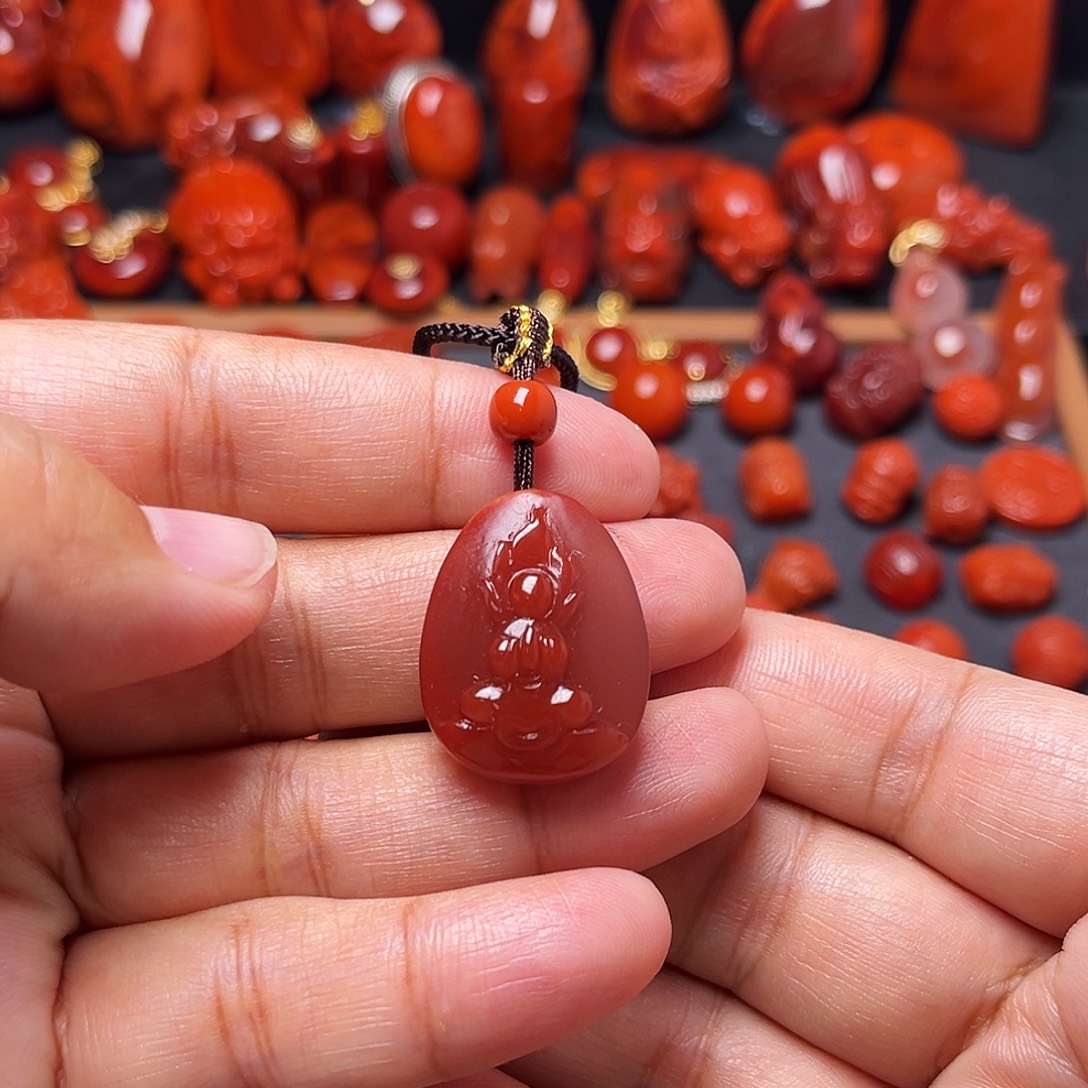 南红玛瑙未镶嵌配饰流血火焰纹无相佛挂件
