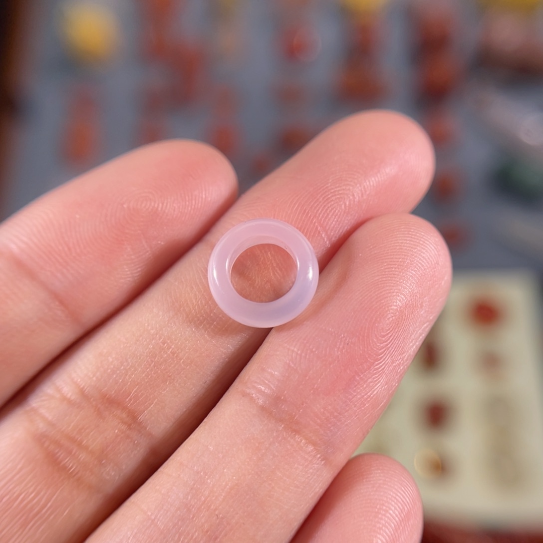 玛瑙/玉髓中洞子跑环内径6.5外径10.5不退不换未镶嵌