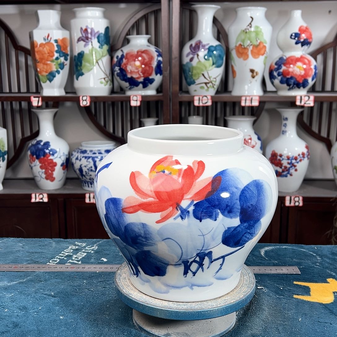 摆件景德镇陶瓷大口红荷