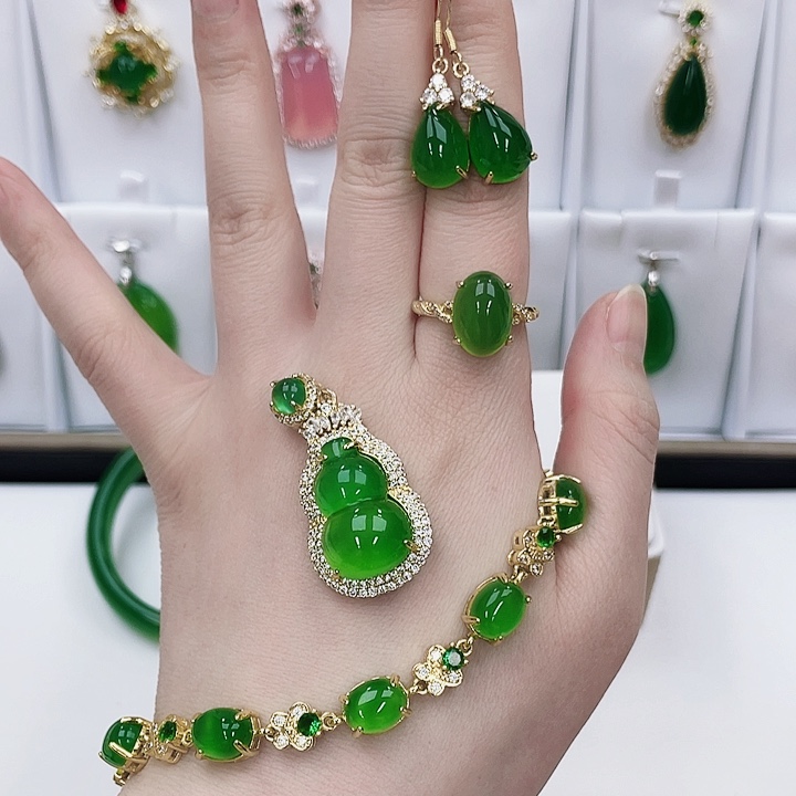 玛瑙/玉髓颈饰合金