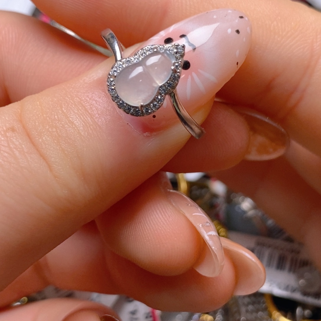 银S925镶嵌戒指翡翠百内无证书