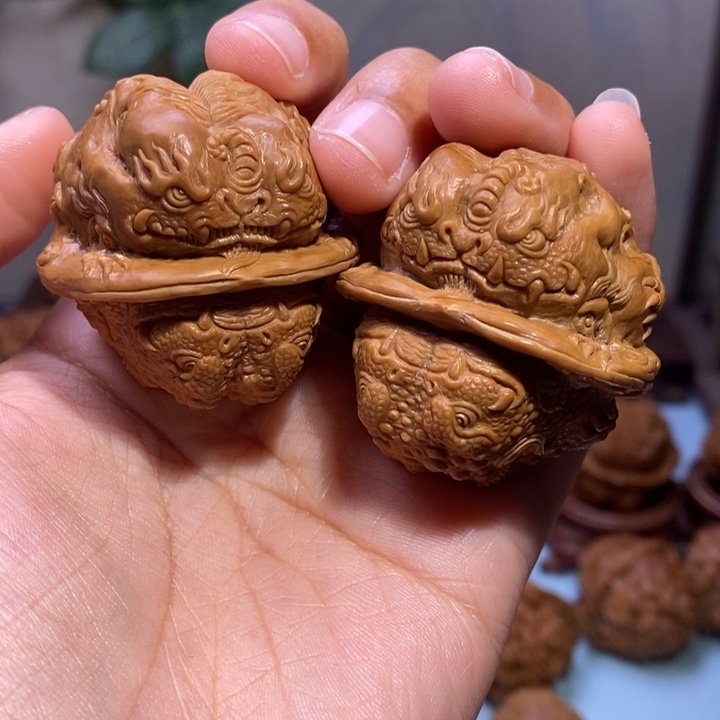 【闪购商品】核桃手串/手链谷****狼金蟾貔貅
