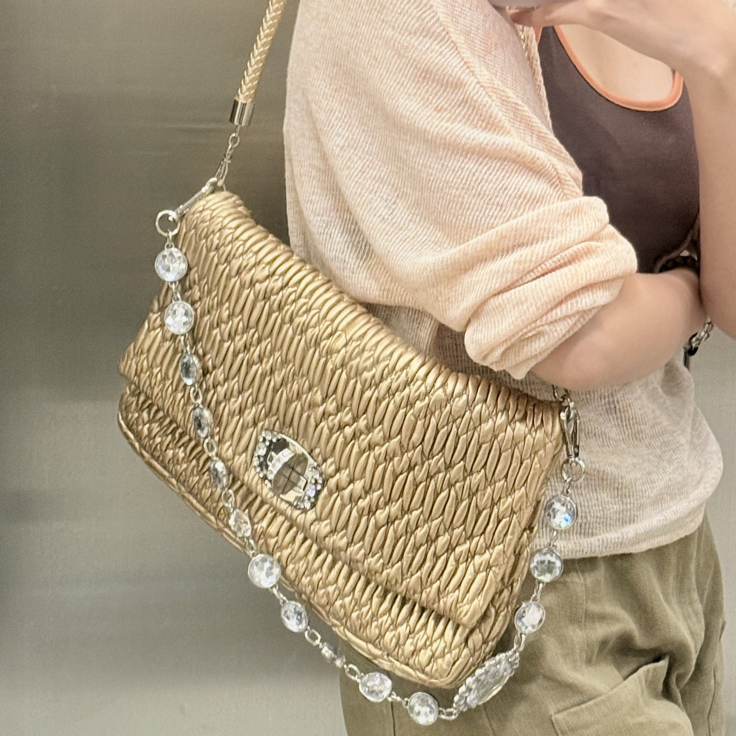 95新 MIU MIU/缪缪 miumiu金色链条白斜挎包单肩包