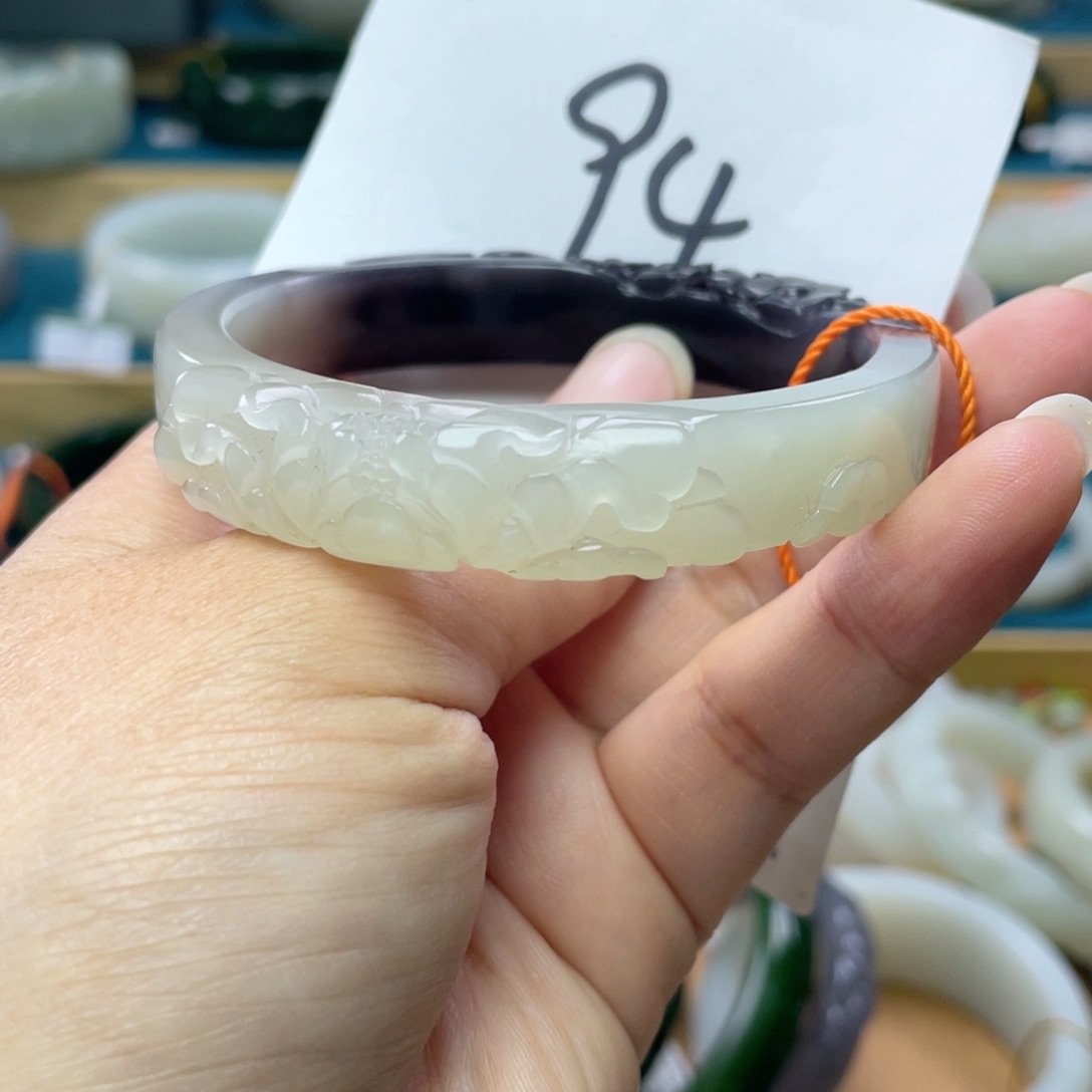 未镶嵌手镯（贵妃镯）和田玉圈口57+