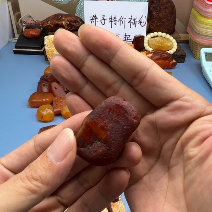 未镶嵌定制琥珀未镶嵌定制琥珀