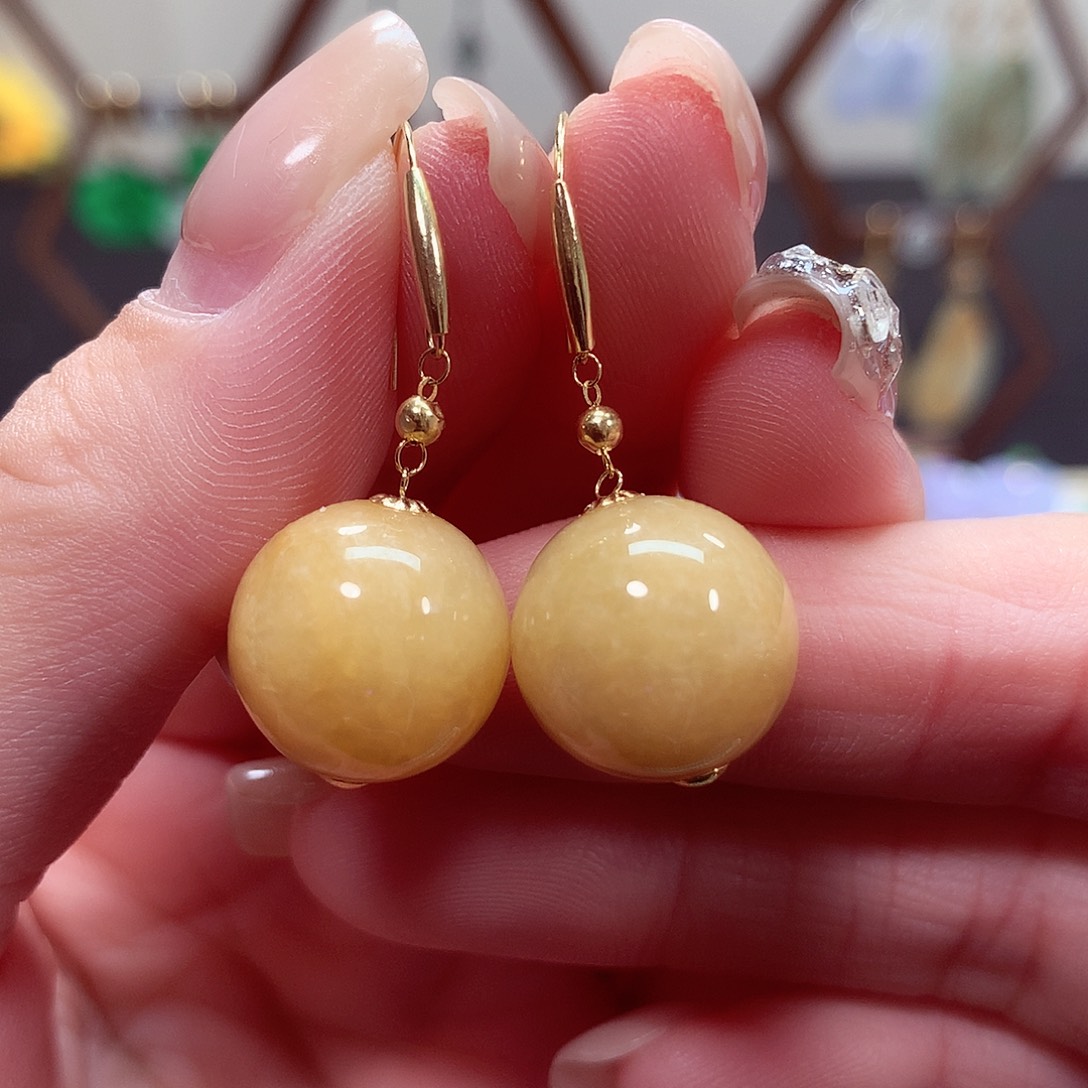 翡翠耳饰18K金镶嵌天然翡翠