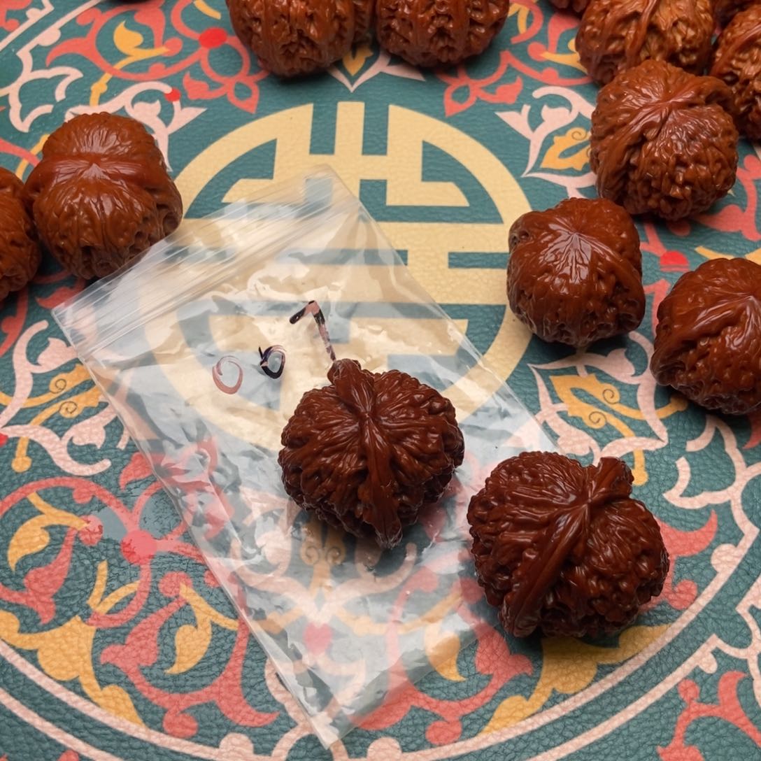 文玩核桃把件007闷白