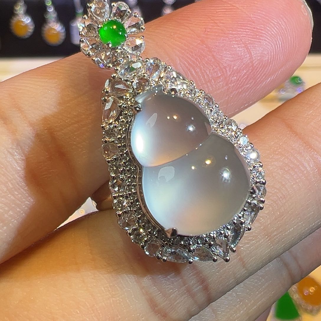 翡翠戒指18K金镶嵌玻璃种葫芦两用