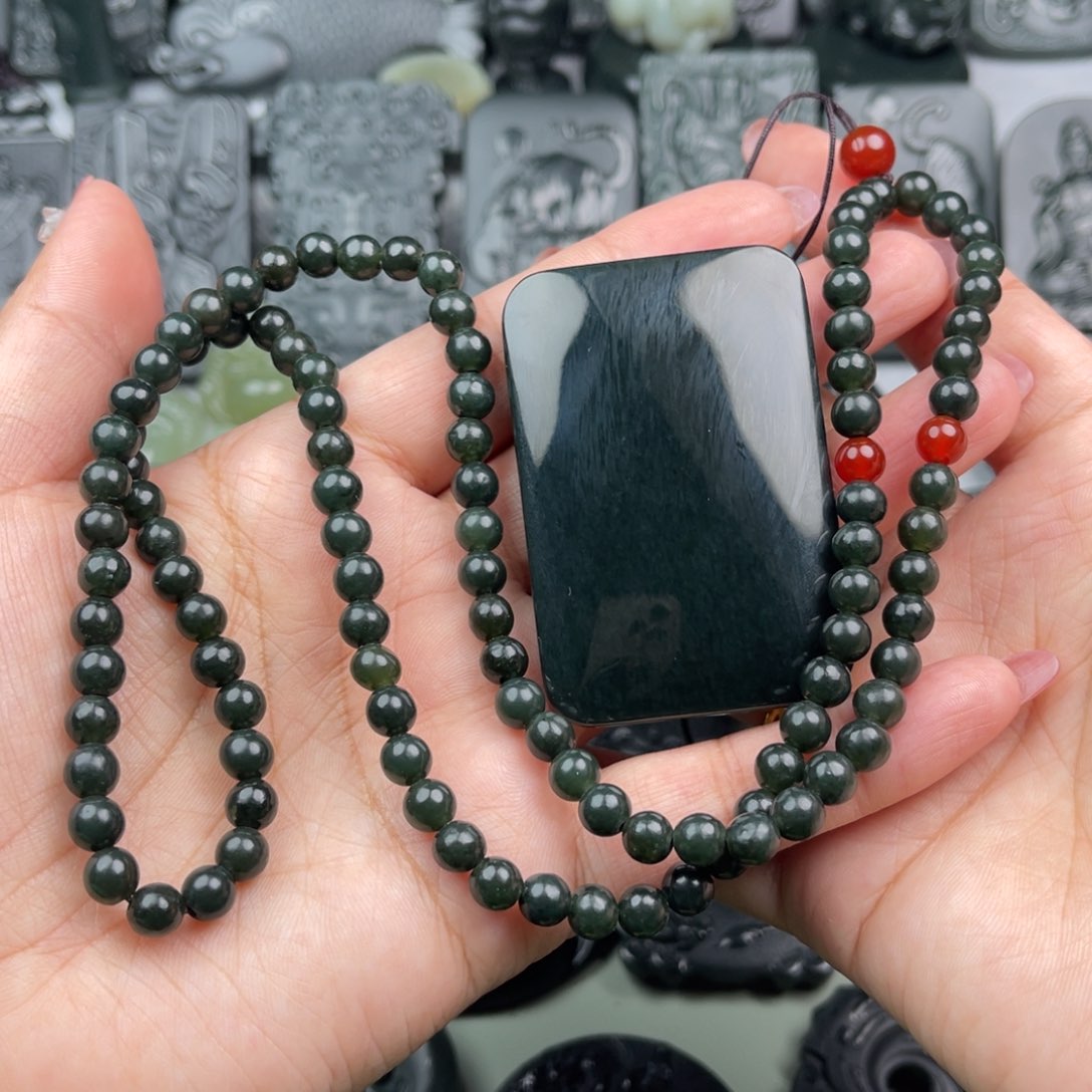 和田玉颈饰未镶嵌