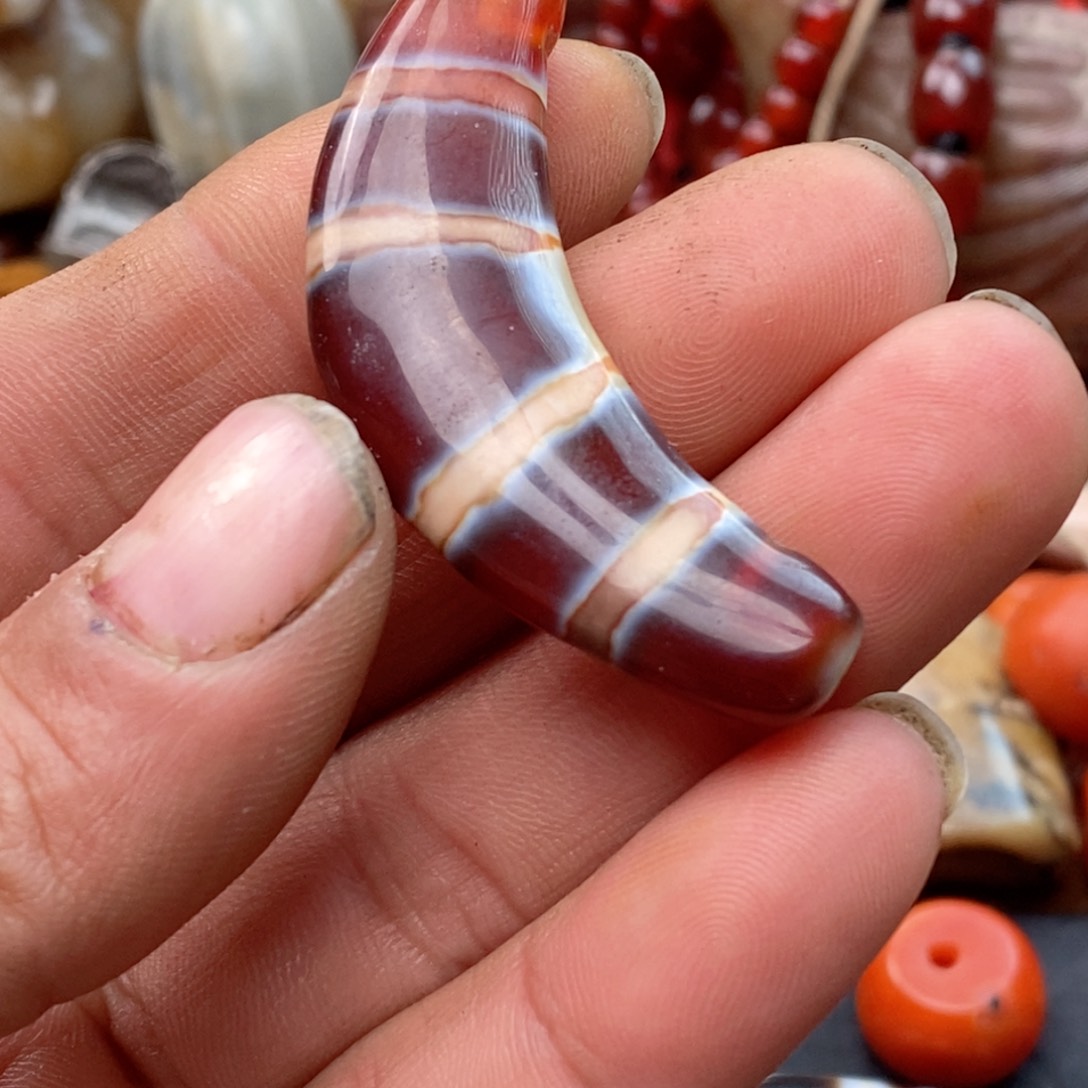 未镶嵌珠子的玛瑙/玉髓