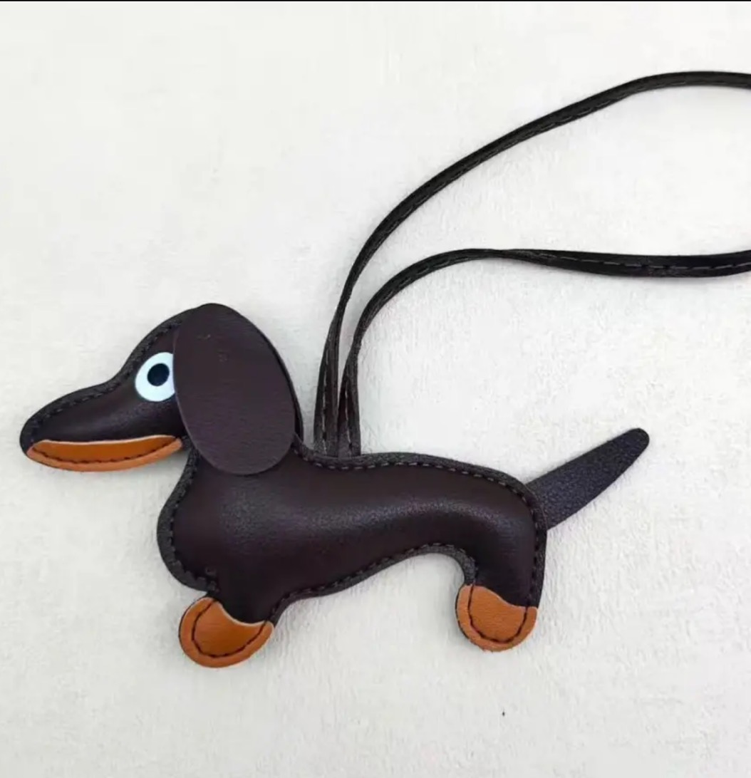 腊肠狗挂件（颜色随机）