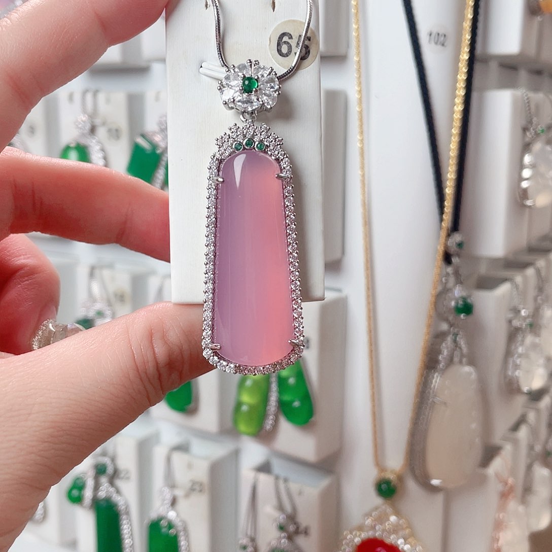 玛瑙/玉髓未镶嵌吊坠(赠链)