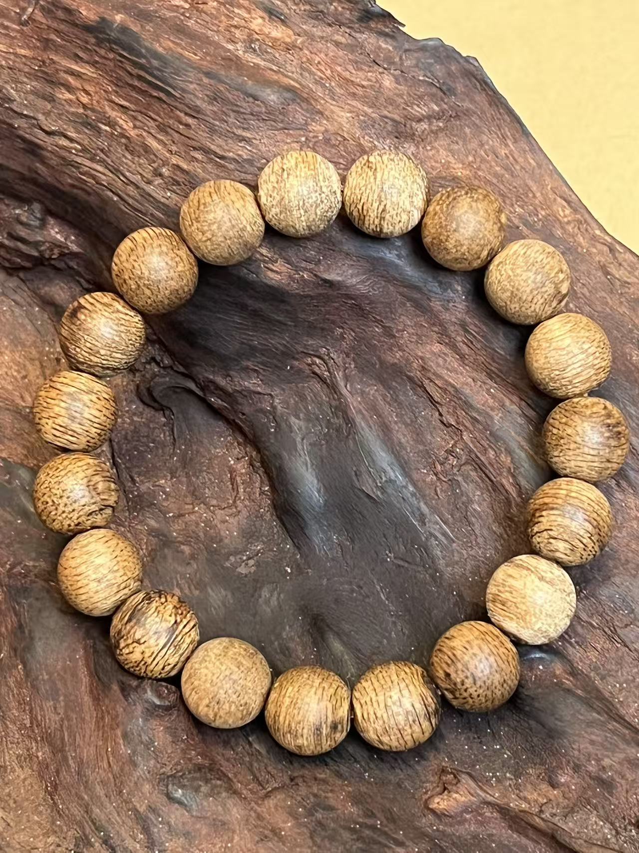 沉香沉香加里曼丹达拉干10mm圆珠单圈手串沉水级