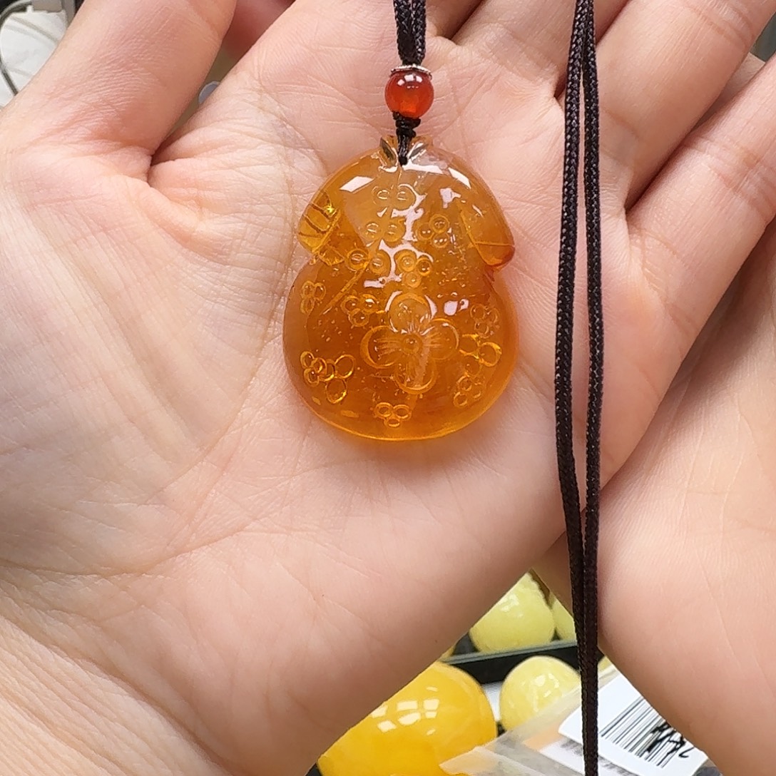 琥珀颈饰未镶嵌吊坠