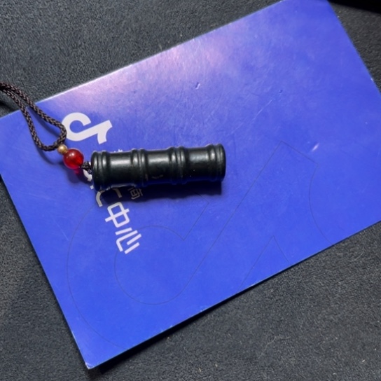 和田玉颈饰未镶嵌加*们