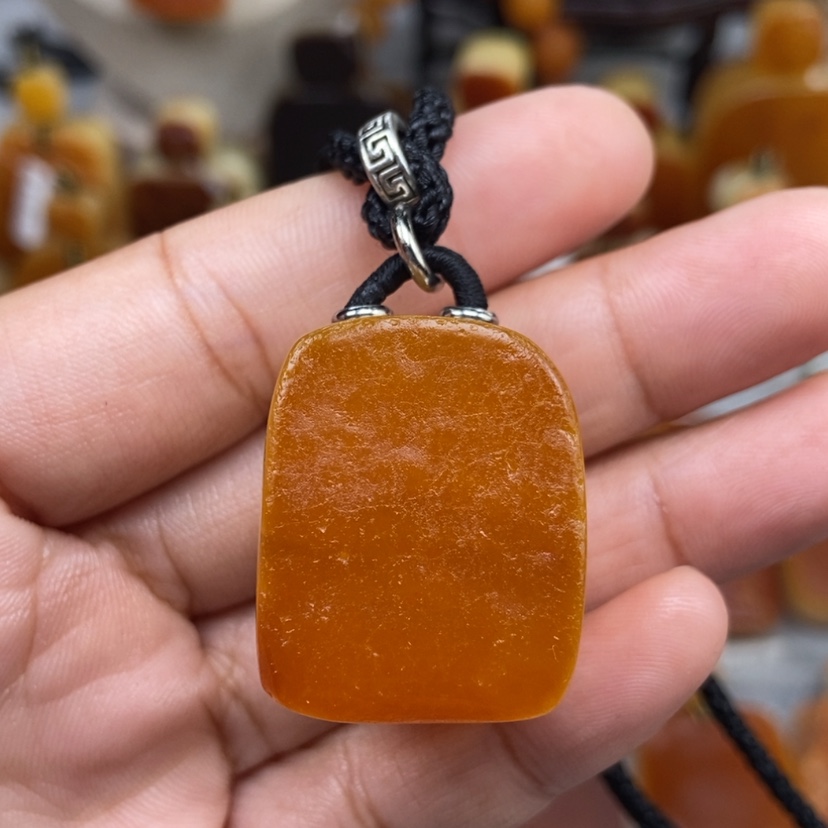 【闪购商品】未镶嵌颈饰琥珀