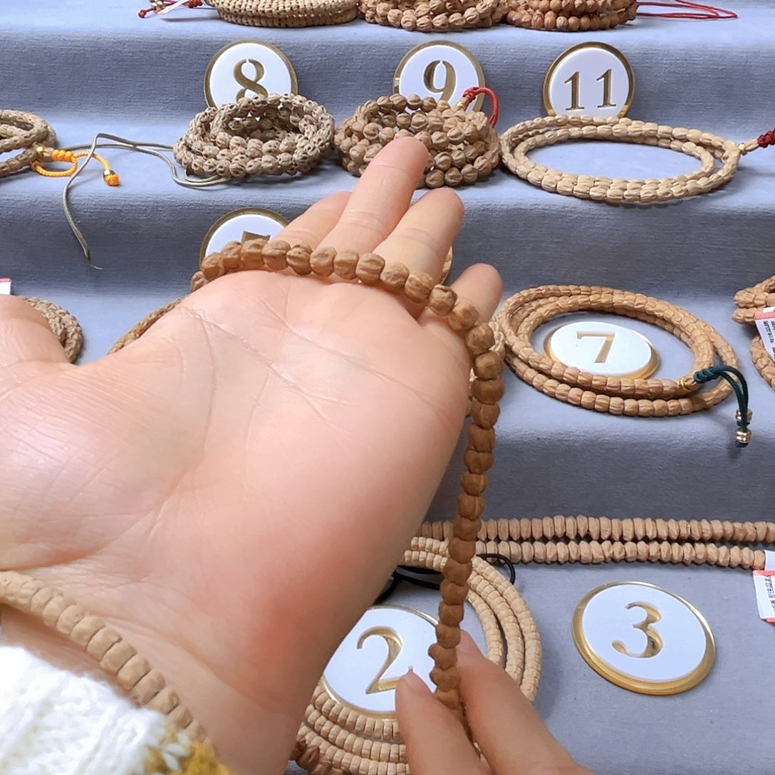 柏香籽/百香籽手串馬**騛