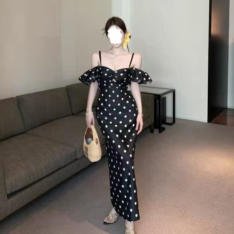 [胖鹅张] 修身波点镂空设计连衣裙 #1372[实物以直播间展示为准]