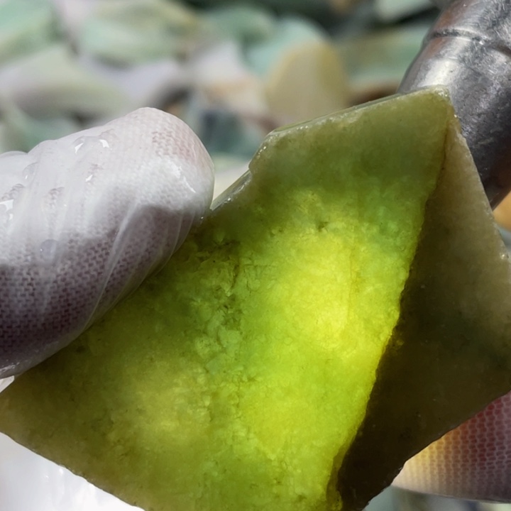 翡翠吊坠(不含链)未镶嵌天然翡翠边角料