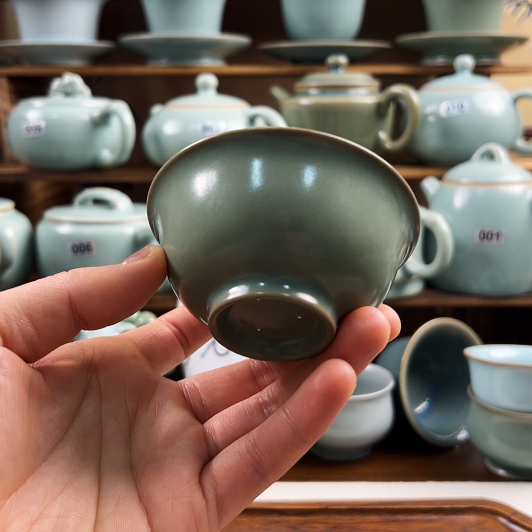 仿古青绿釉水压手杯手工