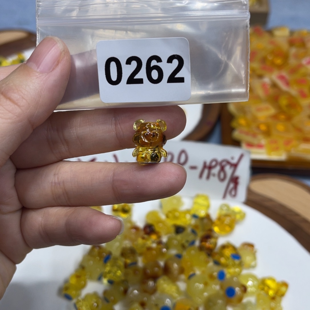 琥珀珠宝奇石未镶嵌