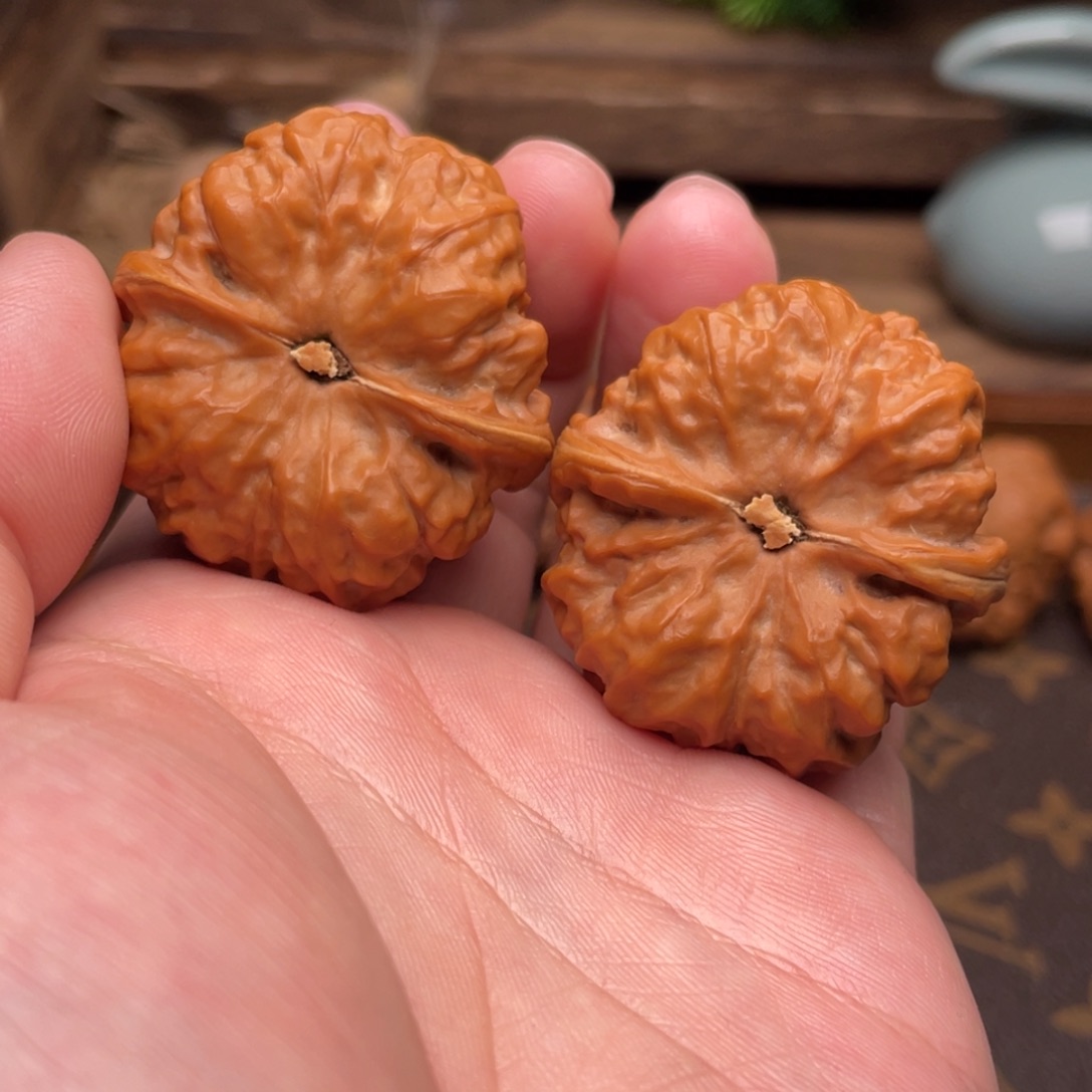 文玩核桃把件长****海G6号37蛤蟆头