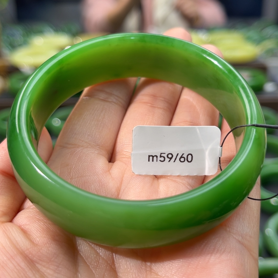 和田玉（碧玉）手镯未镶嵌