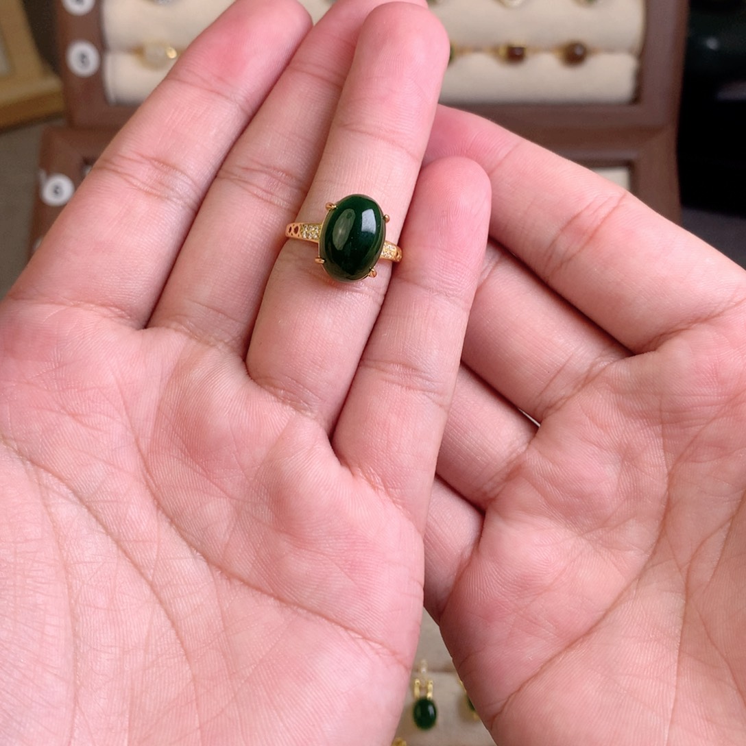 Y***O和田玉（碧玉）戒指银S925镶嵌