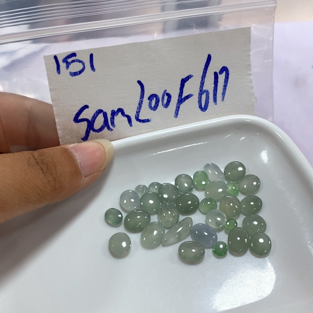 S***儿定制翡翠未镶嵌我