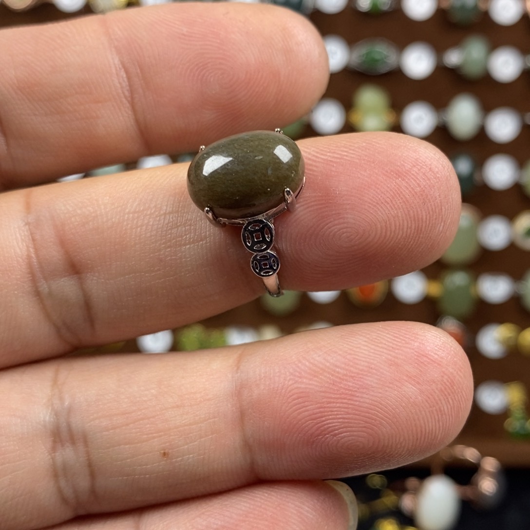 和田玉（糖玉）戒指合金