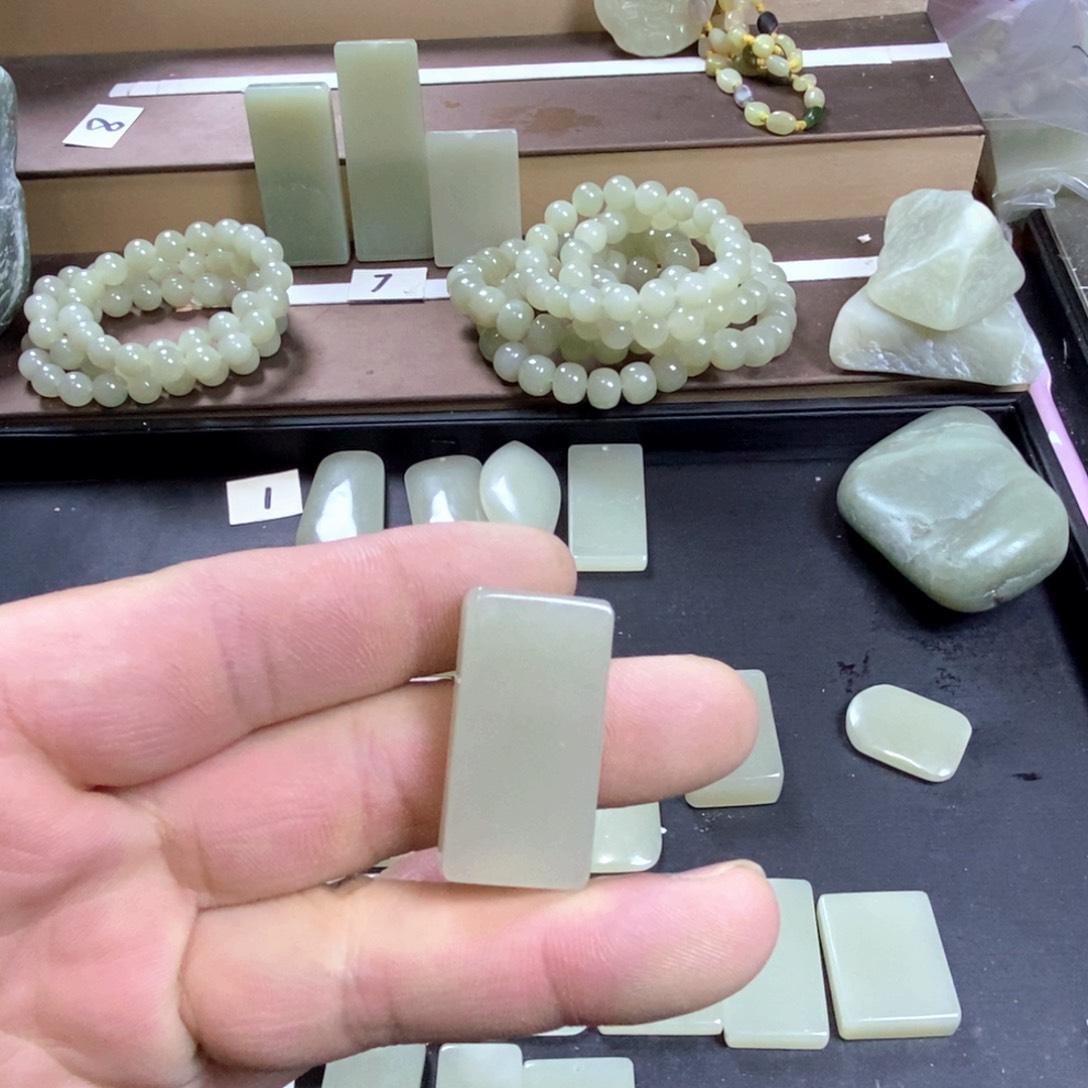 颈饰未镶嵌和田玉青***.040